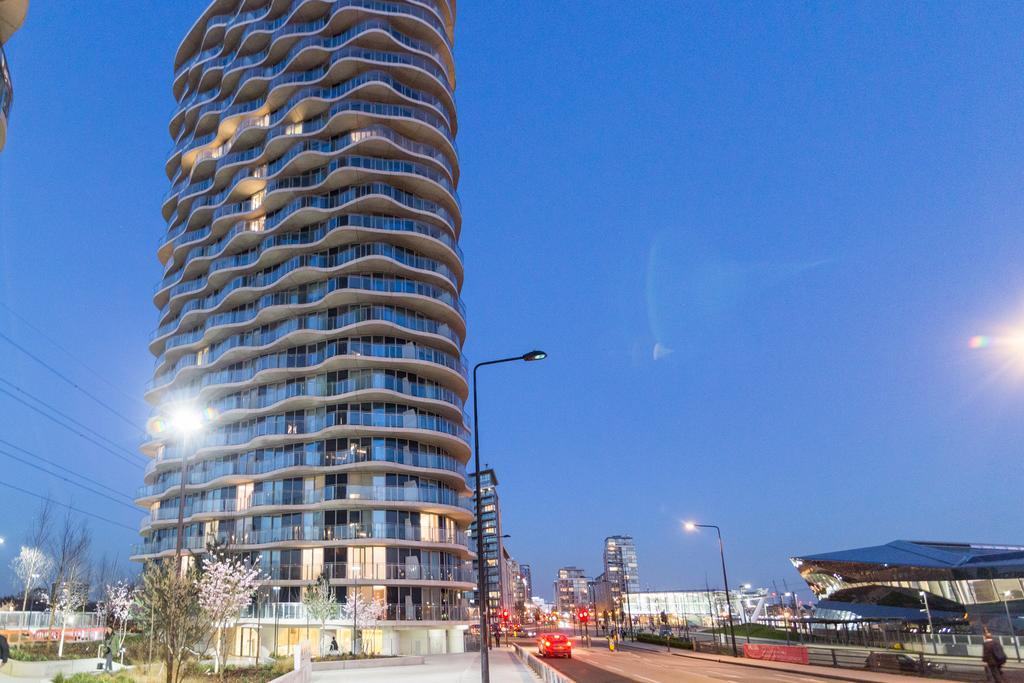 Royal Style - 5 Mins Walk To Excel Appartement